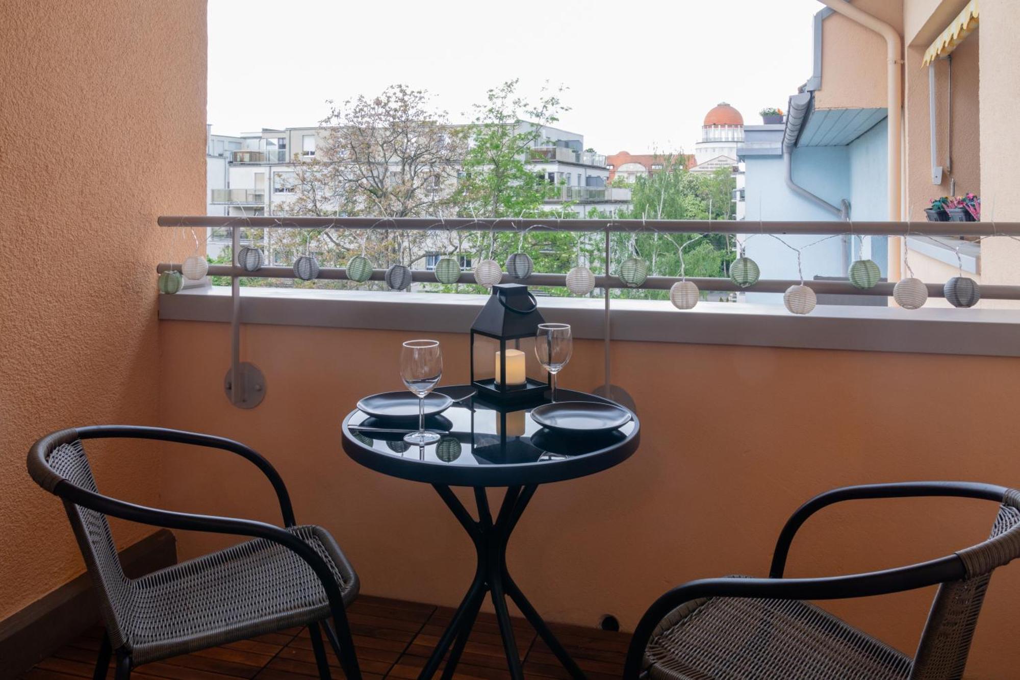Home Shanti - Studio, Suedvorstadt, Balkon, Tv Leipzig Ngoại thất bức ảnh