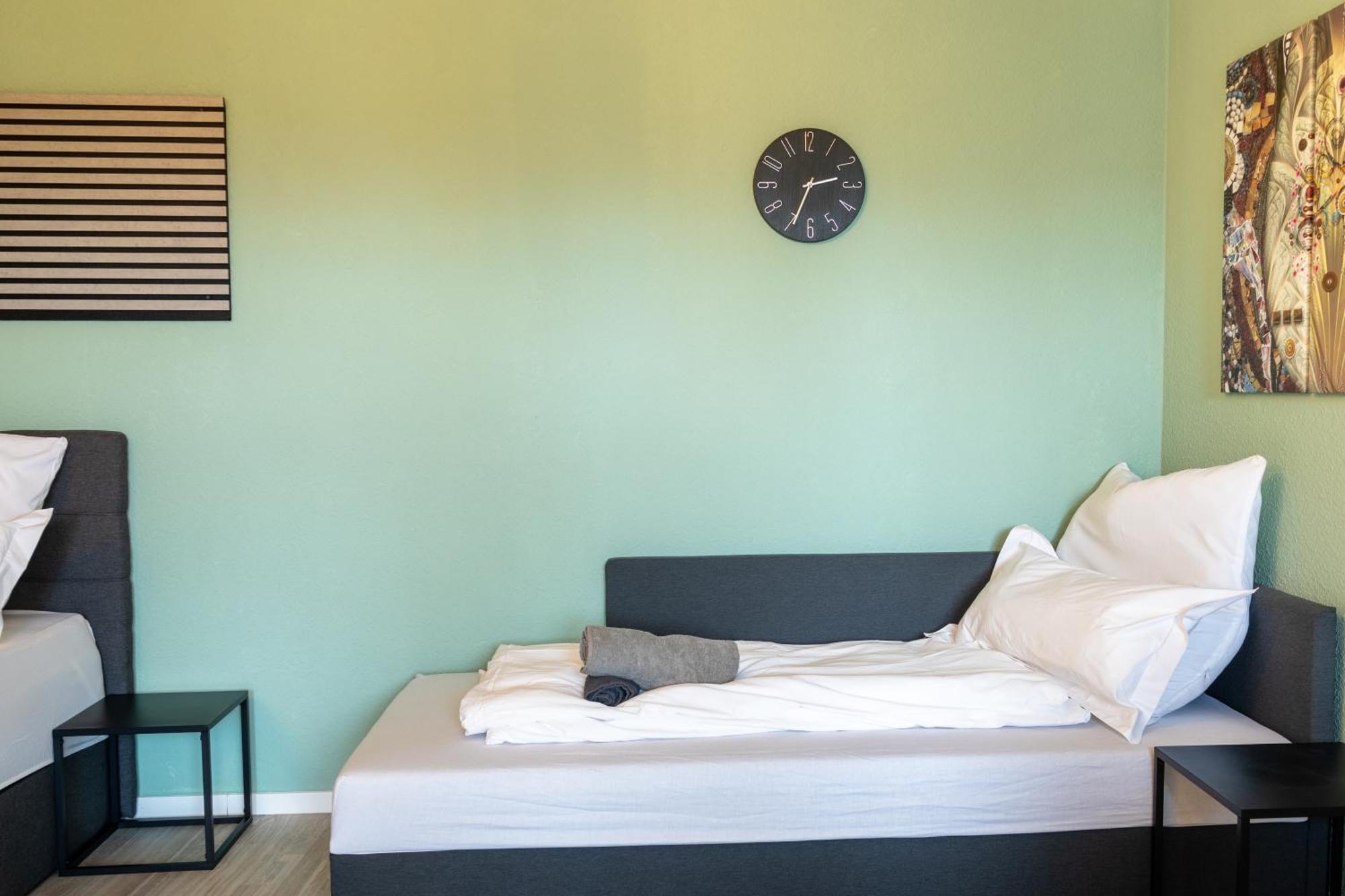 Home Shanti - Studio, Suedvorstadt, Balkon, Tv Leipzig Ngoại thất bức ảnh